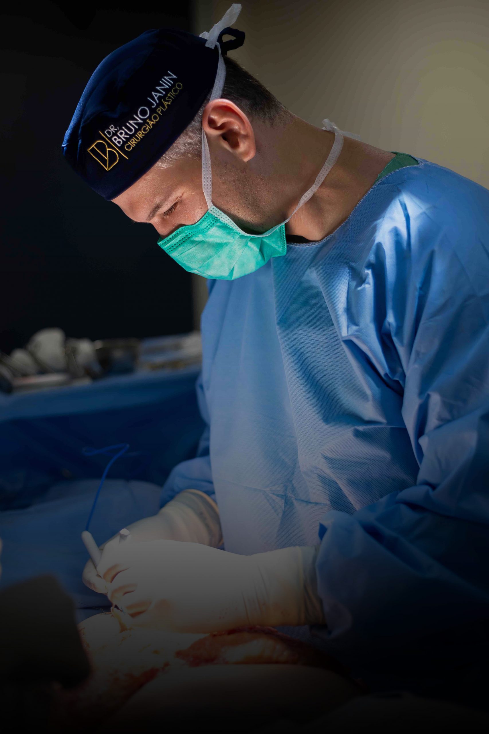 Imagem institucional vertical do Dr. Bruno Janin