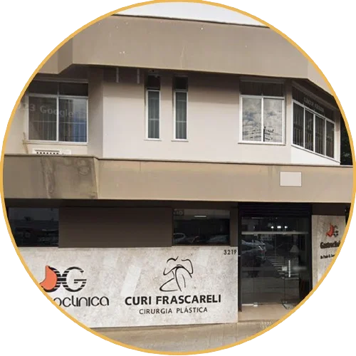 Fachada da clínica Curi Frascareli em Maringá
