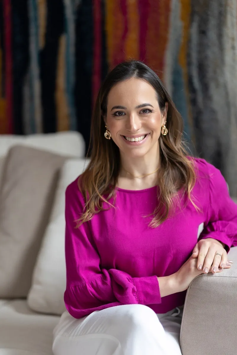 Dra. Barbara Falcao
