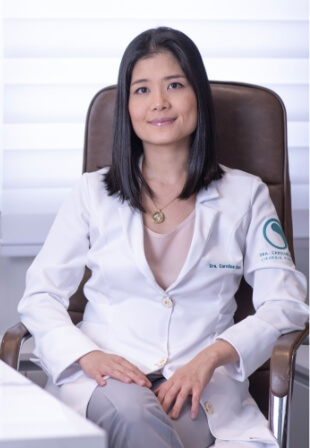 Dra. Caroline Seito cirurgia plastica