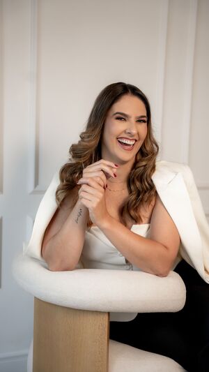 Dra. Monique Awad