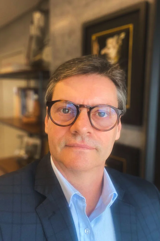 Dr. Paulo Renato