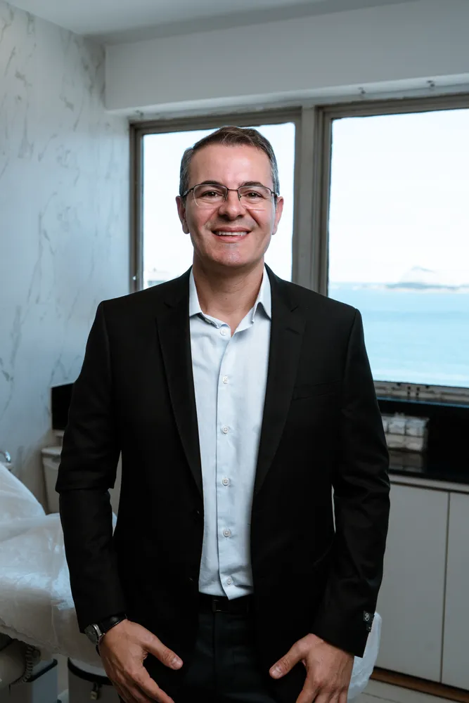 Dr. Guilherme Arbex - Cirurgião Plástico - Barra da Tijuca e Ipanema