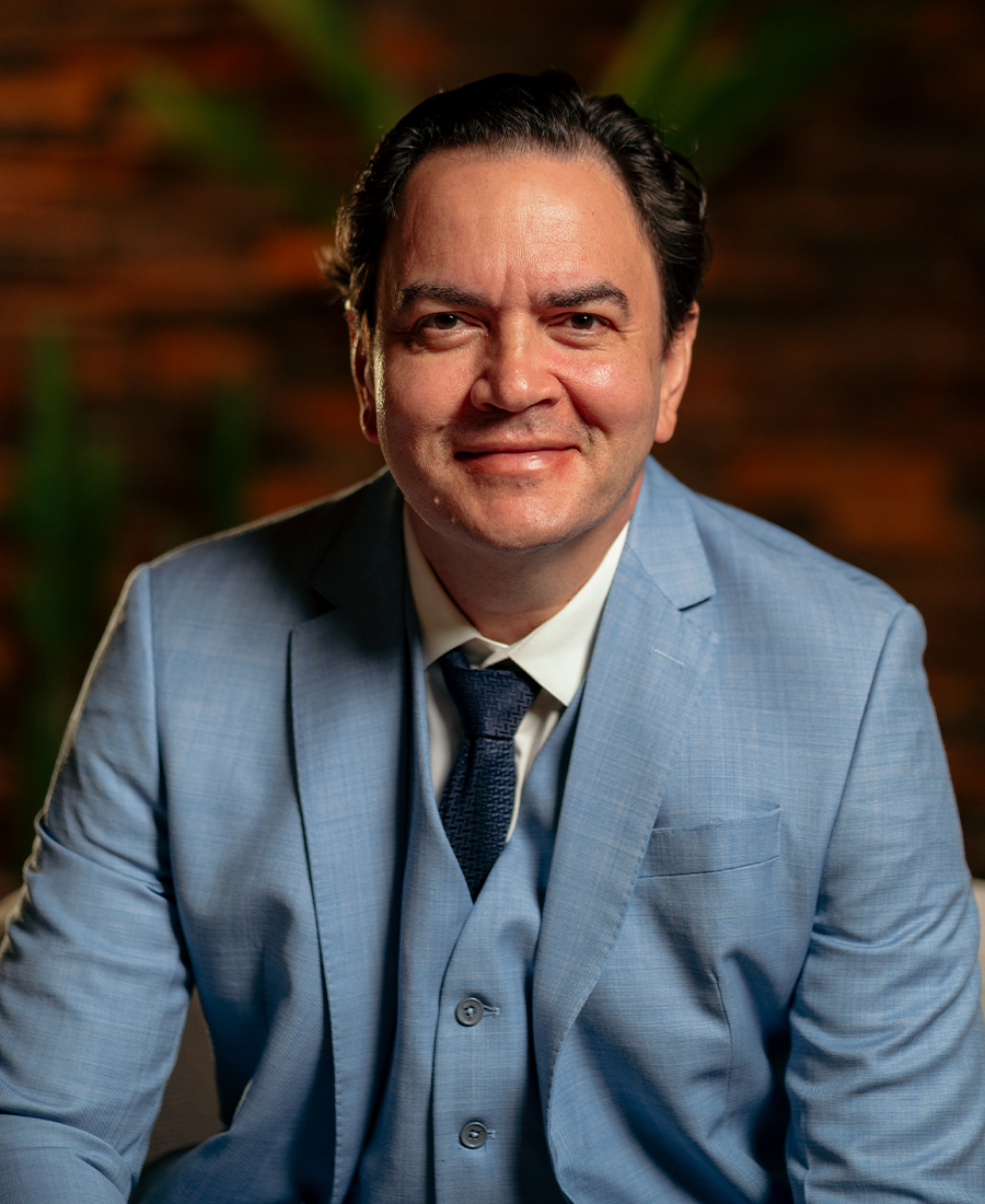 Dr. Leopoldo Menezes Cirurgia Plástica